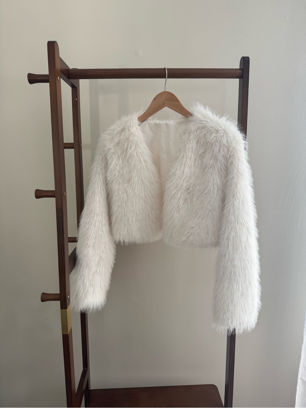 White Faux Fur Cropped Jacket | Perfect for Fall/Winter Wedding | Size Small